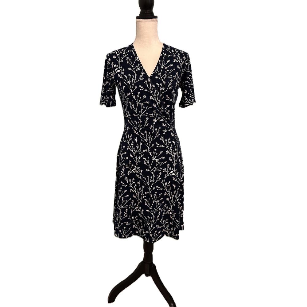 NWT 41 Hawthorn Elisse Navy/White Floral Faux Wrap Dress Flutter Sleeves-Small